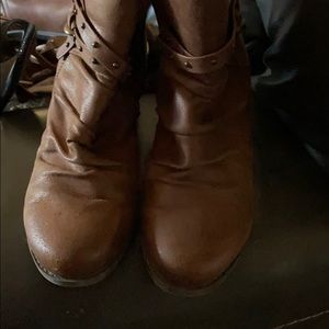 Bare traps- Brown ankle boots